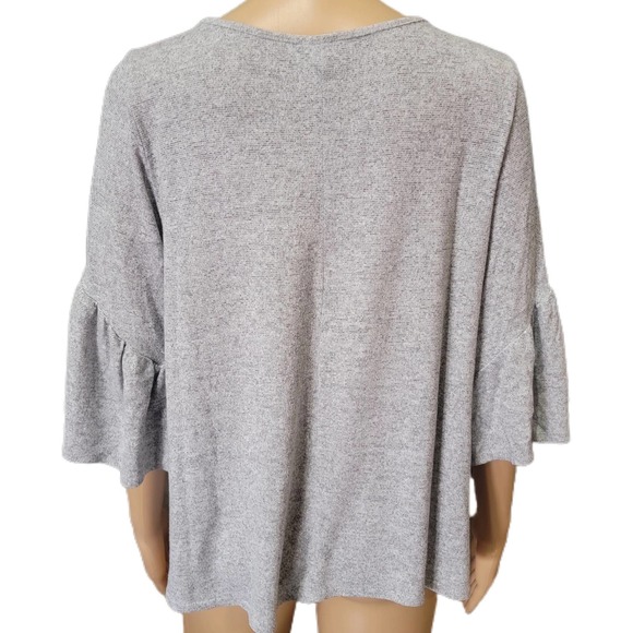 Caution To The Wind Gray Bell Sleeve Top Large - Picture 4 of 5